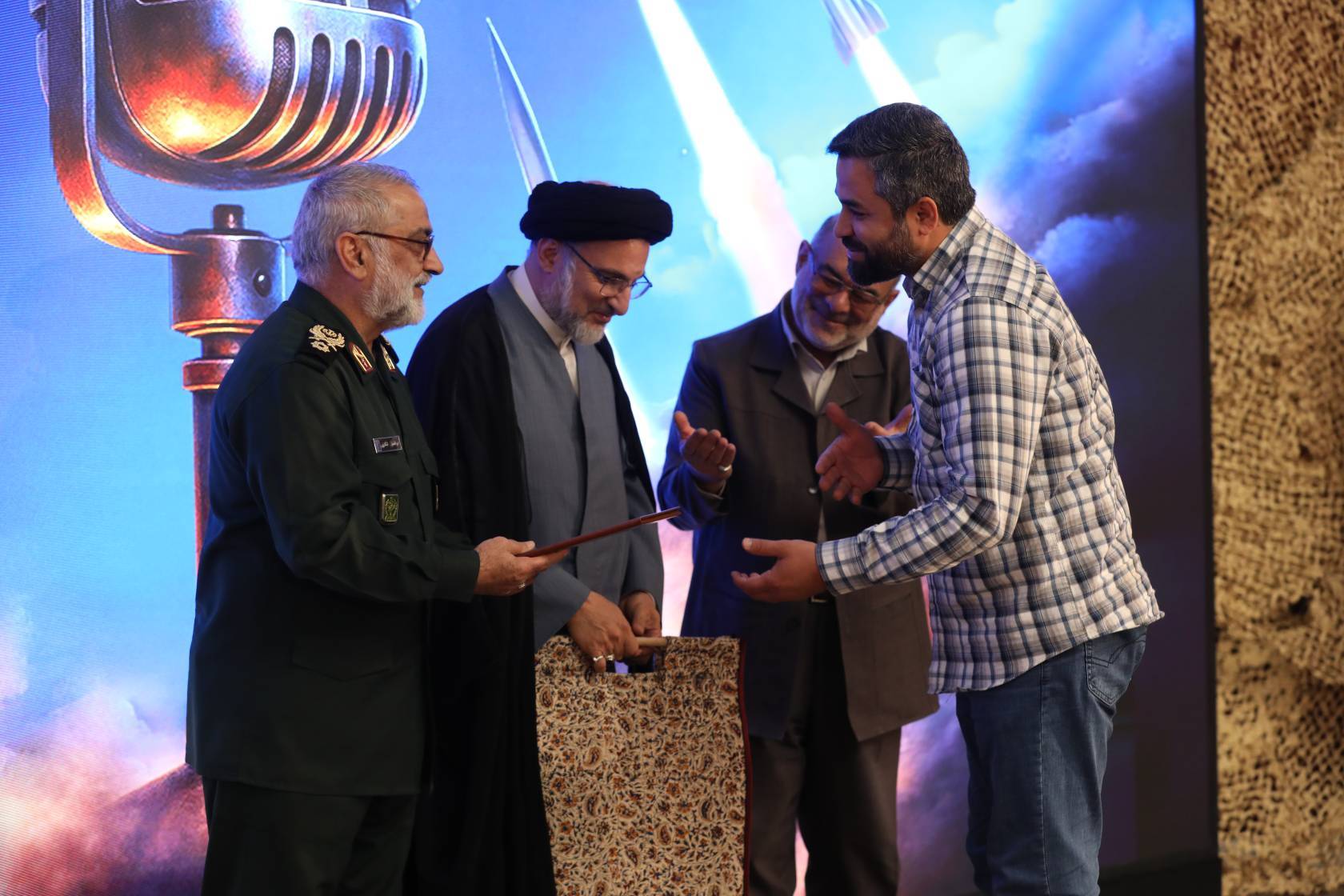 رادیو4