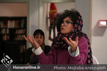 نمایشگاه بیتا فیاضی و شاگردانش در گالری خاک