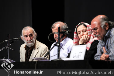 نمایشنامه خوانی "سنگلج با خلج"در تماشاخانه سنگلج