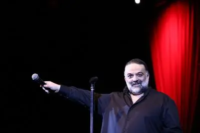 بازگشت صدای حماسه با کوله‌باری از دغدغه / نگاهی به آلبوم "جز عشق نمی‌خواهم"