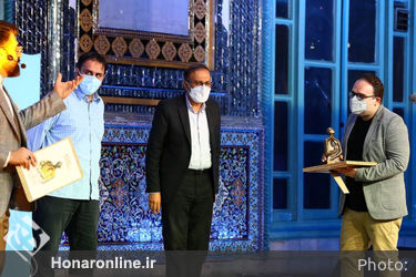  تقدیر از نویسندگان و پژوهشگران برتر در هشتمین دوره هفته هنر انقلاب