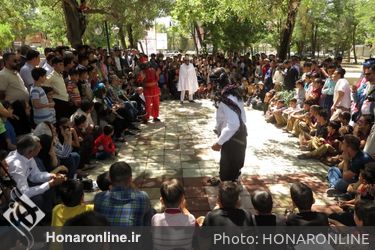آغاز چهاردهمین جشنواره تئاتر خیابانی مریوان
