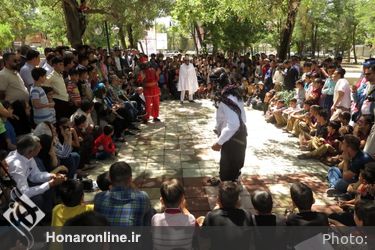 آغاز چهاردهمین جشنواره تئاتر خیابانی مریوان