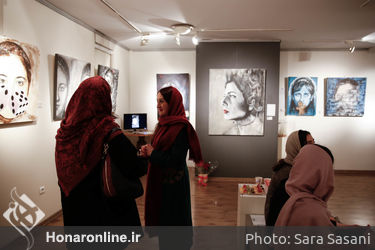 افتتاحیه نمایشگاه نقاشی های فائزه افجه نیا در گالری شَلمان