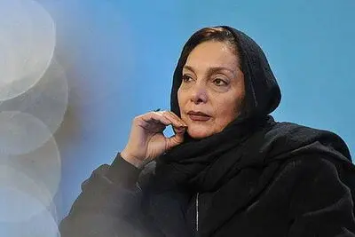 حرف‌های جنجالی منیژه حکمت درباره گلشیفته فراهانی، پگاه آهنگرانی و دولت / فیلم