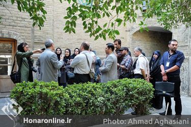 بازدید خبرنگاران از خانه ملک