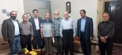 عیادت دبیر جشنواره تئاتر کودک و نوجوان از پیشکسوت تئاتر همدان