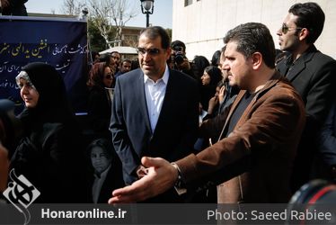 تشييع پيكر مرحوم افشين يداللهي از مقابل تالار وحدت