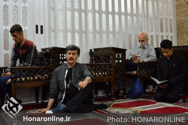 مراسم ختم زنده یاد داریوش اسدزاده در مسجد بلال
