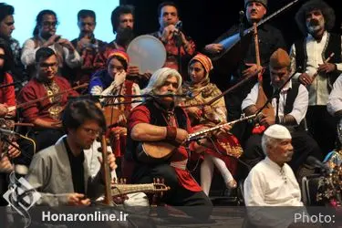 رونمایی ارکستر موسیقی نواحی ایران همراه با نظامی خوانی 