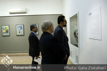 بازدید سید مجتبی حسینی از نمایشگاه تصویرگران معاصر جمهوری چک