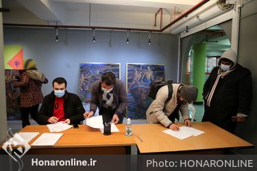 تحویل آثار هنرمندان به چهاردهمین جشنواره هنرهای تجسمی فجر