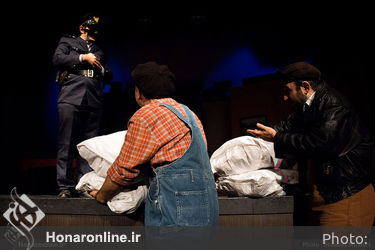 نمایش "حساب پرداخت نمیشه"در سالن استاد ناظرزاده کرمانی