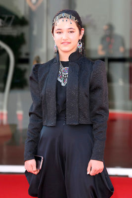 092 Shamila Shirzad walks the red carpet ahead of the movie Khorshid (Sun Children) at the 77th Venice Film Festival on September 06_ 2020 in Venice_ Italy.1