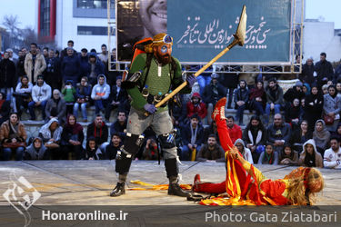 نمایش های خیابانی روز هفتم جشنواره تئاتر فجر