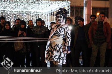 نمایش های خیابانی روز دهم جشنواره تئاتر فجر