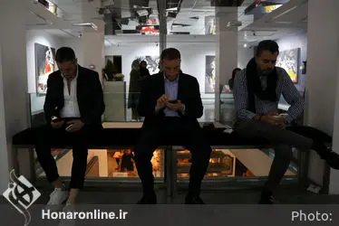 نمایشگاه نقاشی محجوب ظهوریان در گالری ثالث