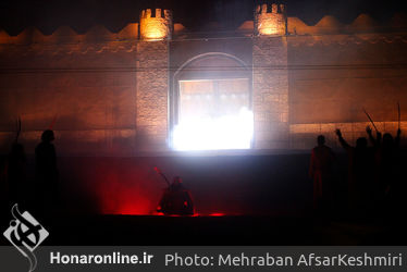 نمایش روشنای شب تار در بوستان ولایت