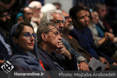آيين افتتاحيه نمايشگاه توني كرگ با عنوان "ريشه ها و سنگ ها" در موزه هنرهای معاصر