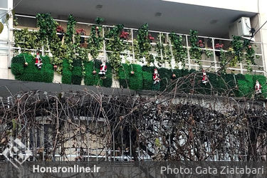 حال و هوای مغازه‌ها و خیابان‌ها در آستانه سال نو میلادی در تهران