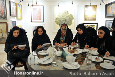 نشست خبر ی حراج آثار هنری گوهران 