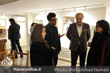 نمایشگاه عکس و چیدمان روی آیینه "مهدی منصوری" در گالری گلستان