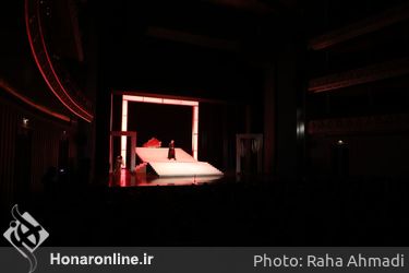 اجرای نمایش‌ «ایرانیان» در چهل و یکمین جشنواره تئاتر فجر - تالار وحدت