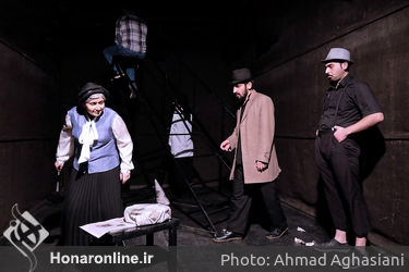 نمایش "جشن تولد" در تماشاخانه مکتب تهران