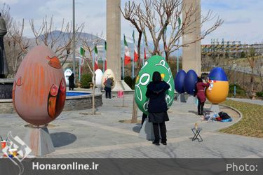  رنگ آمیزی تخم مرغ های نوروزی (2)