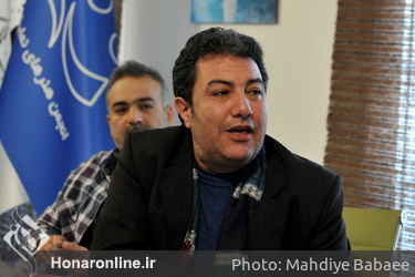 بازدید معاون هنری وزارت فرهنگ و ارشاد اسلامی از دبیرخانه سی و هفتمین جشنواره تیاتر فجر