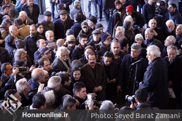تشییع پیکر زنده‌یاد شهلا ریاحی از تالار وحدت