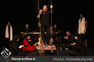 کنسرت - نمایش «دوازده» در تماشاخانه مهرگان