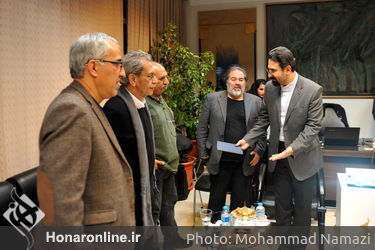 بازدیدهای معاون امور هنری از دبیرخانه جشنواره‌های تجسمی فجر