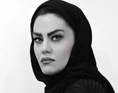 آرزو نبوت "گوش‌تان با من است" را روی صحنه می‌برد 