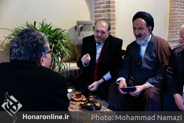 مراسم اهدای لوح به شرکت کنندگان نمایشگاه آینه دار دوران