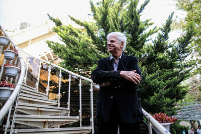 منانی: 30 سال است زبل خان هستم