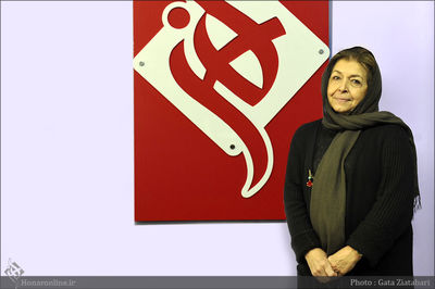 لیلی گلستان: موفقیت نمایشگاه آنلاین "صد اثر صد هنرمند" برایم غیرقابل‌ تصور بود / نمایشگاه سیاه‌مشق‌ها و عکس‌های محمد احصایی آبان‌ماه در گالری گلستان