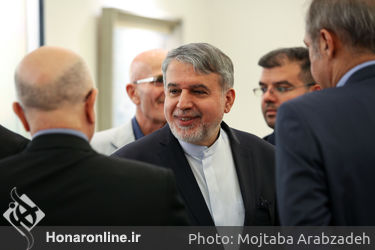 بازدید وزیر فرهنگ و ارشاد اسلامی از هفتمین حراج تهران