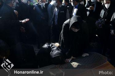 آرامگاه فردوسی در تعزیت آواز مردم ایران / وداع با خسرو خوبان محمدرضا شجریان