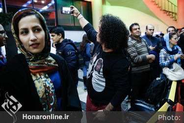 اکران مردمی فیلم "ثبت با سند برابر است" در سینما آفریقا