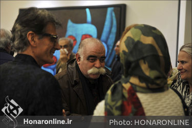 بازدید هنرمندان از آثار دهمین حراج تهران