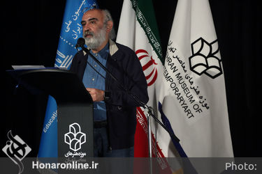 رونمایی از کتاب عکس «دیوارها سخن می‌گویند»