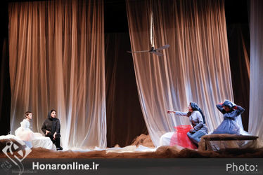 نمایش  نفر دوم  در تماشاخانه ایرانشهر