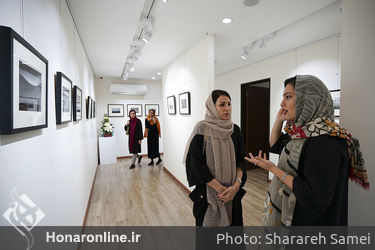 نمایشگاه عکس مژگان راسخی‌نژاد و محیا کشفی در گالری بهارک