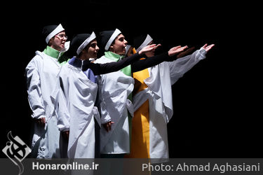 نمایش "خدایگان" در تماشاخانه مولوی