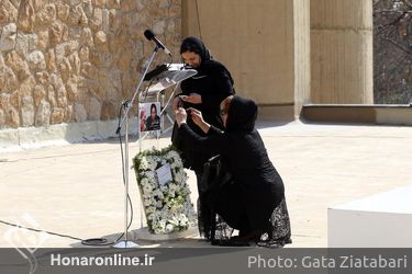 تشییع پیکر طلیعه کامران از مقابل موزه هنرهای معاصر