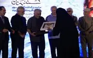 نخستین شب «نقد تهران» در موزه سینما برگزار شد / بزرگداشت اکبر نبوی و تجلیل از نسل تازه منتقدان
