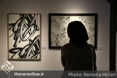 افتتاحیه‌ی نمایشگاه گروهی با عنوان "سیاه و سفید" در گالری ایوان
