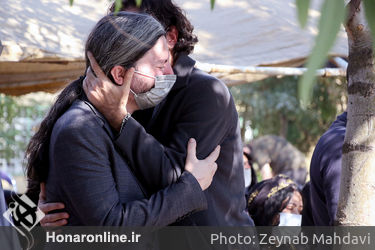 تشییع پیکر «پروین بهمنی» مادر لالایی ایران