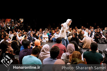 نمایش "یک دقیقه و سیزده ثانیه" در سالن استاد سمندریان